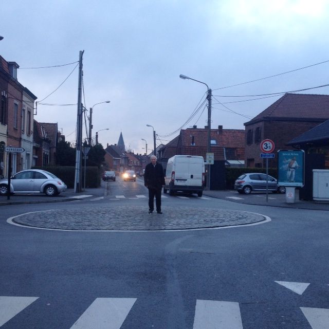 Mouscron Alfred Gadenne, bourgmestre de Mouscron, sur la frontière franco-belge J. Gacon Radio France