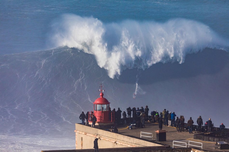 nazare-surf-2018-vague-clarke-jones